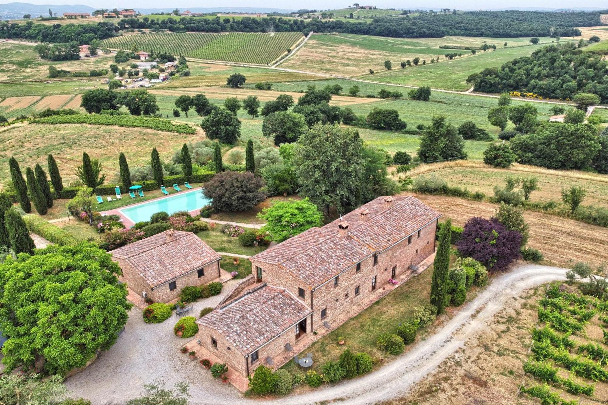 הוילה Valiano Agriturismo I Fuochi מראה חיצוני תמונה