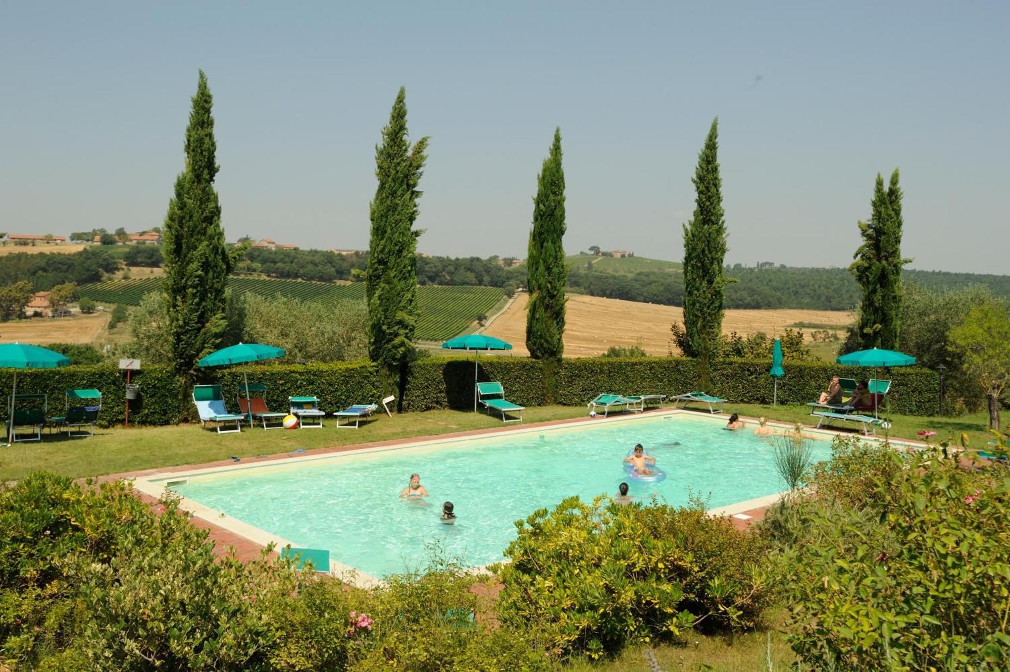 הוילה Valiano Agriturismo I Fuochi מראה חיצוני תמונה